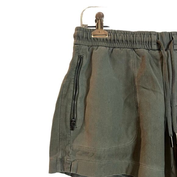Athleta athletic green drawstring shorts. Size 4 - Picture 2 of 7